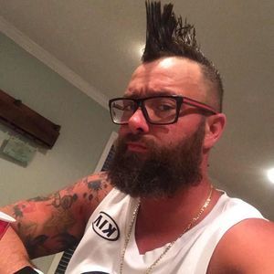 Meet your Posher, Marc-caponee